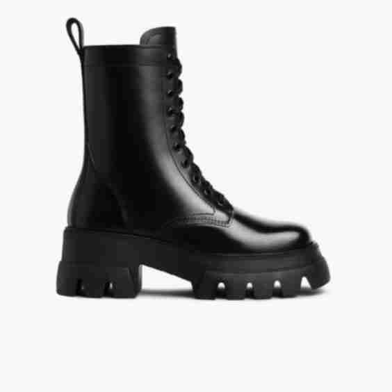 Dynasty boots