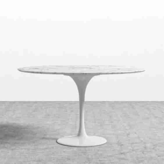 Tulip Table Round - Carrara