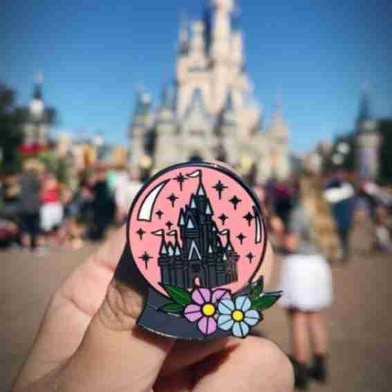 Fan Trading Pins Reviews