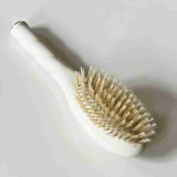 No 6 The Baby Brush