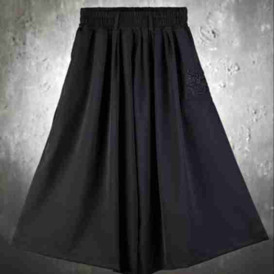 Mukha Embroidery Skirt Pants