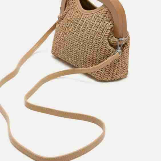Toni Fifi. x Reitmans Straw Handbag