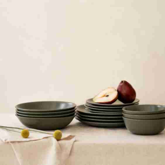 The Heritage Collection (16-pieces)