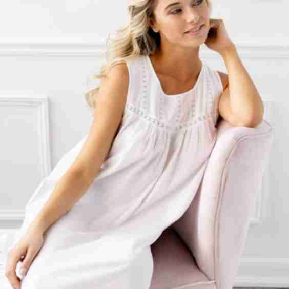 Theresa White Cotton Nightgown