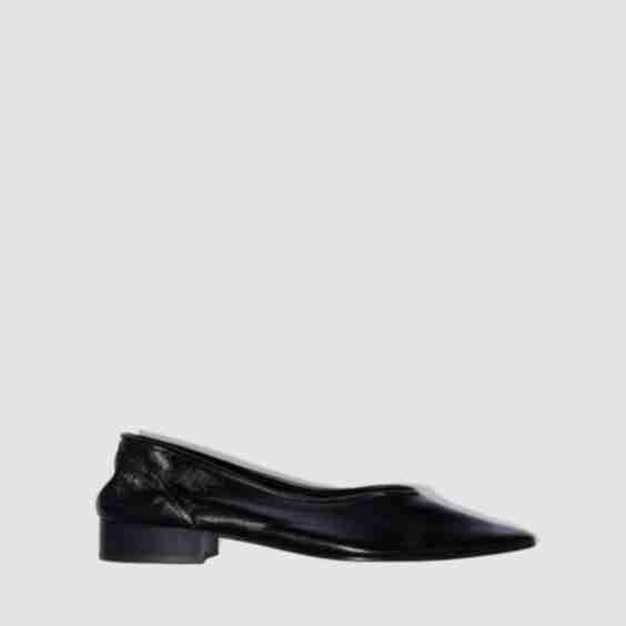 Carré Leather Pumps