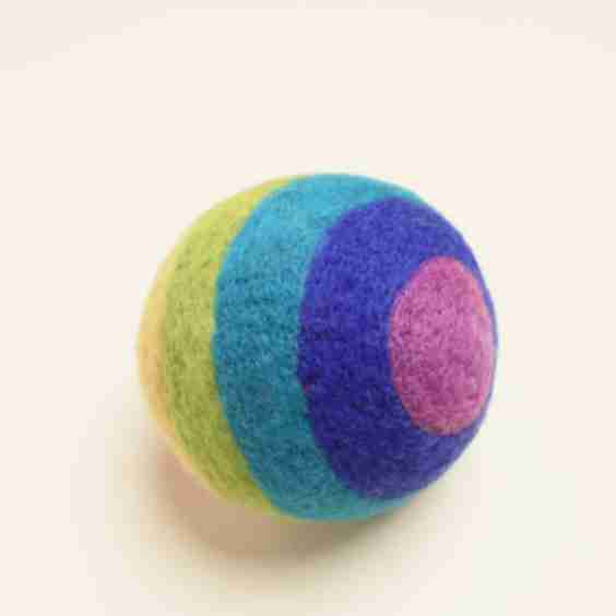RAINBOW WOOL BALL