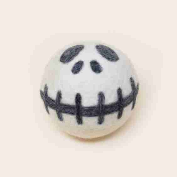 SKELETON BEASTBALL