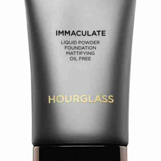 Immaculate Liquid Powder Foundation