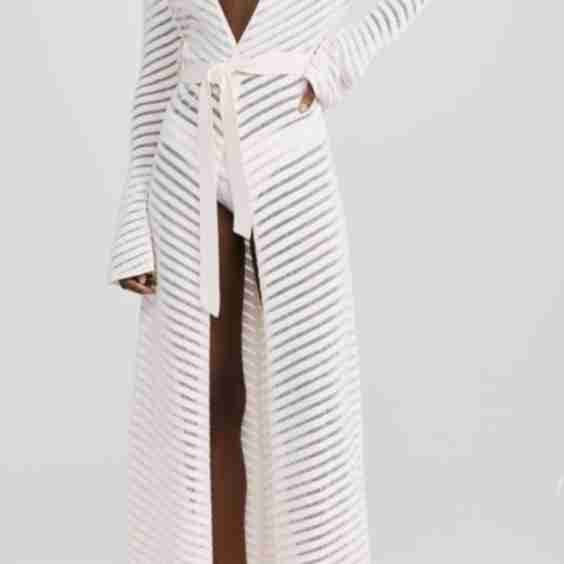 Elliott Robe