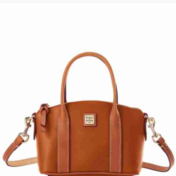 Saffiano Small Madeline Satche