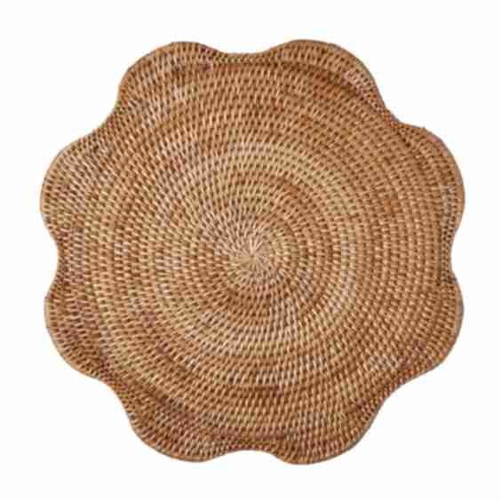 Rattan Scalloped Placemat