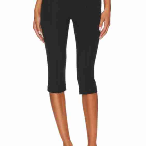 Cindy Cropped Capri Pant
