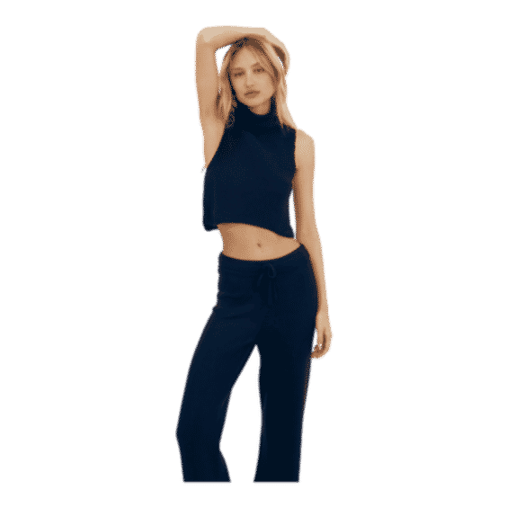 True Knit Sleeveless Turtleneck