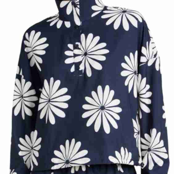 Solar Cool Tourist Pullover