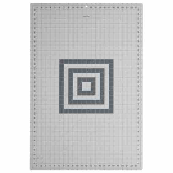 Fiskars Cutting Mat - 12" x 18"