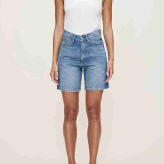 Taylor Jean Short Ultra High Rise 7"