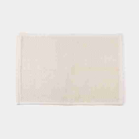 Pebbled Organic Bath Rug