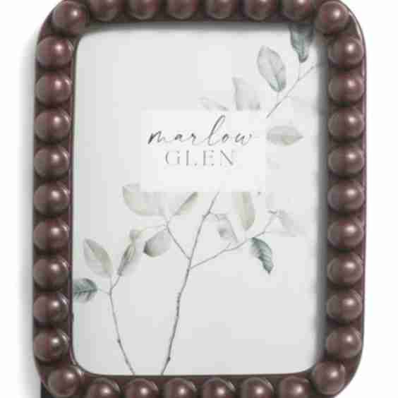 Beaded Rounded Corner Tabletop Picture Frame