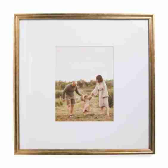  Metallic Thin Edge Wall Portrait Frame