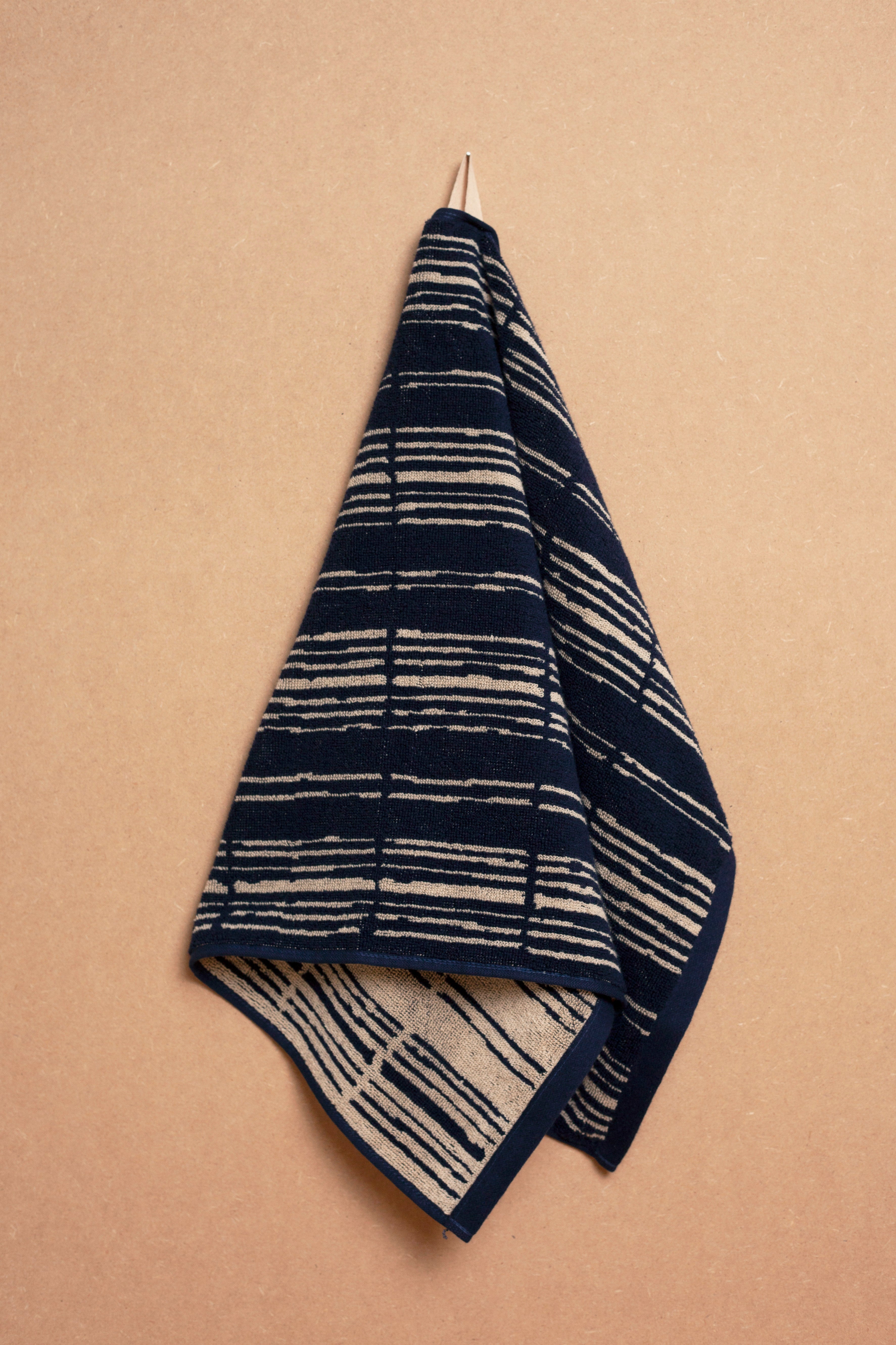 Ester Hand Towel - Thumbnail 2