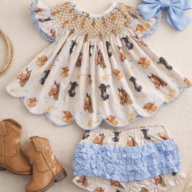 Boots and Bows Smocking Co.