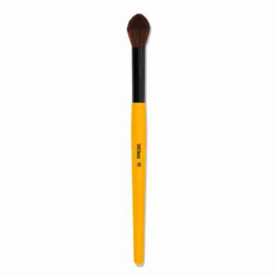 F07 Brush