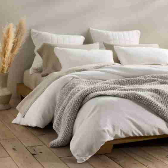 Heavyweight Linen-Blend Duvet Cover & Pillow Sham Set 