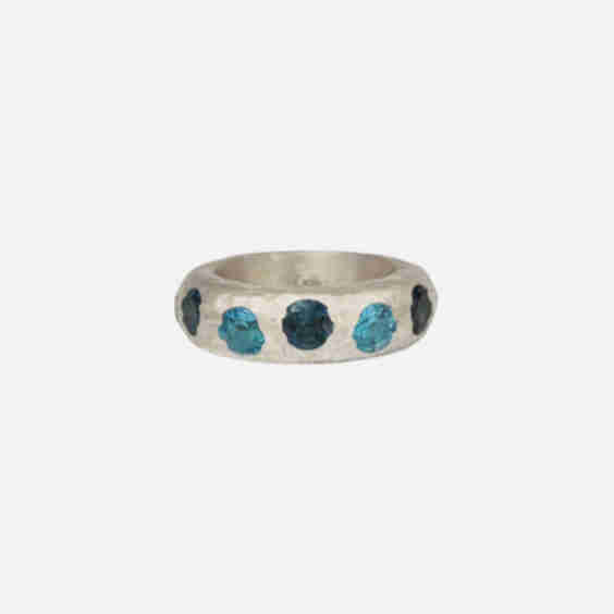 Jumbo Leo Ring 