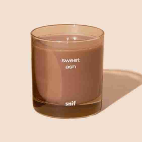 Sweet Ash Scented Candle