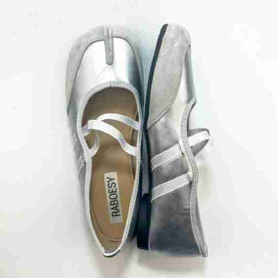 Cross Straps Tabi Ballet Sneakers