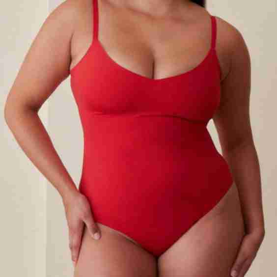 V Neck Hourglass Shapewear Bodysuit
