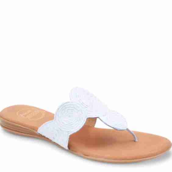 Nikky Sandal
