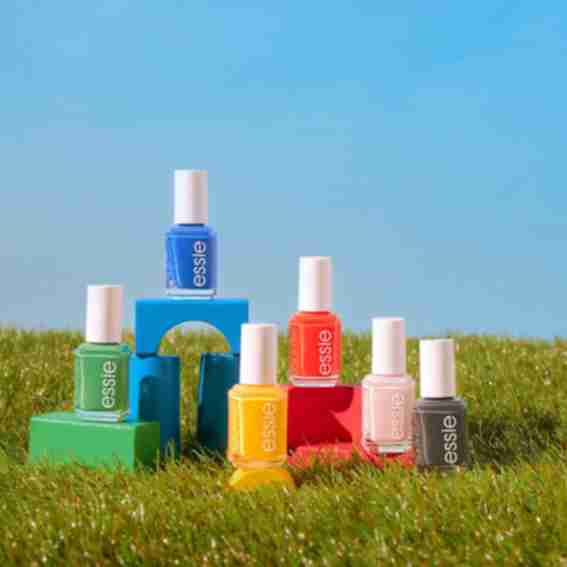Essie Reviews