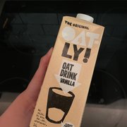 Michelle T's review of Oatly