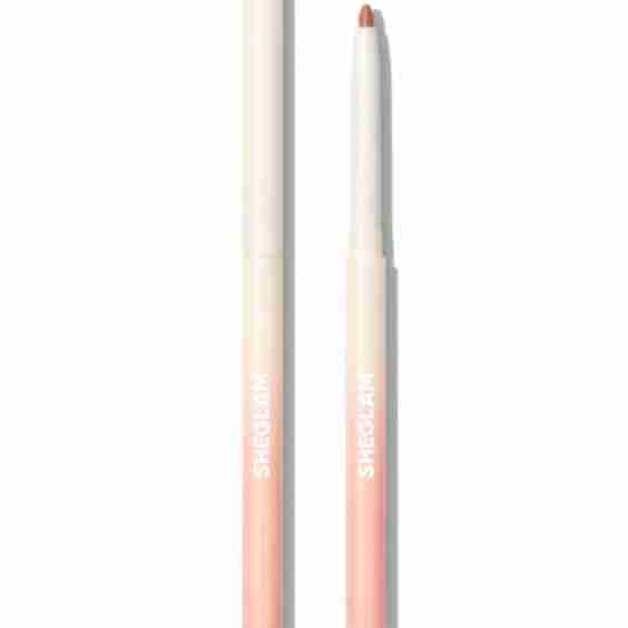 Bold Booster Plumping Lip Liner