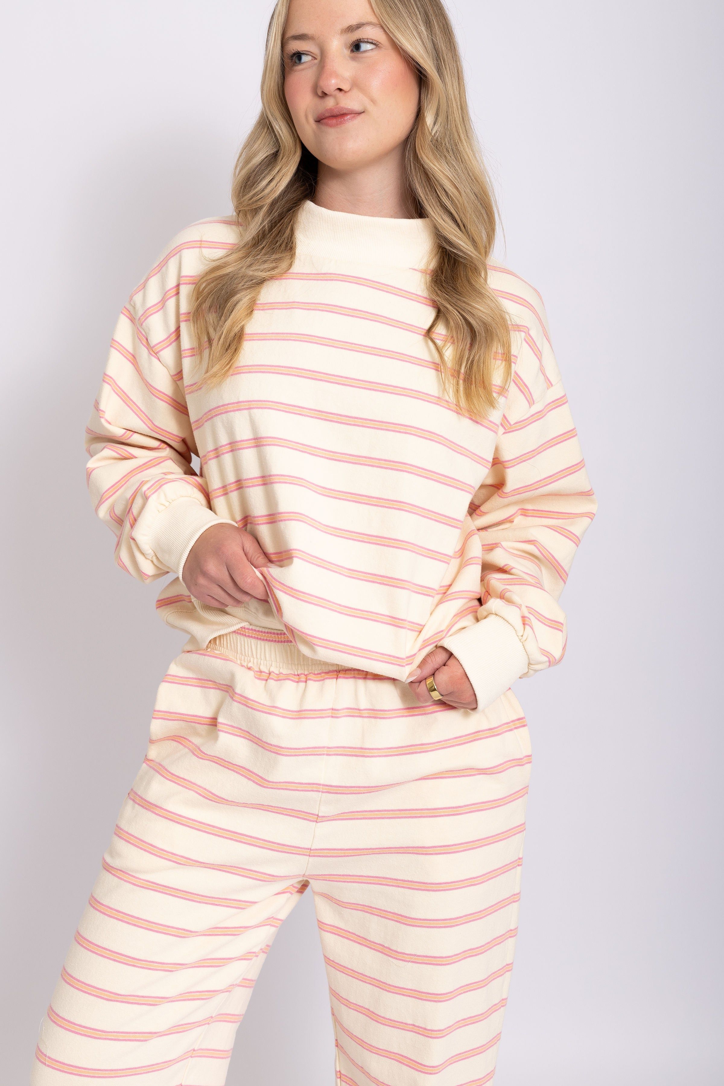 Tulip Mockneck Sweatshirt