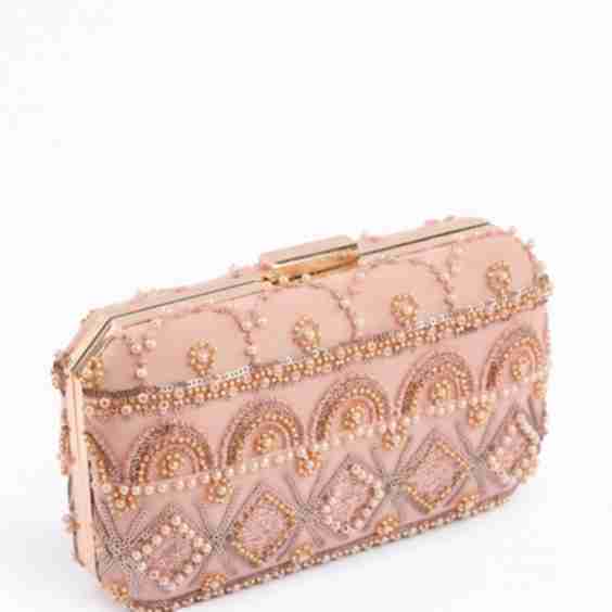 Sac Emb Clutches