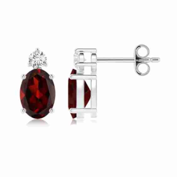 Basket Set Oval Garnet Stud Earrings With Diamond
