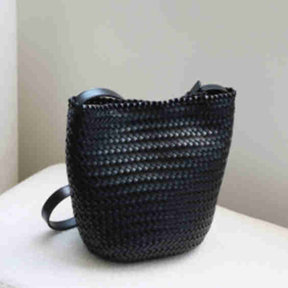 Black Woven Bucket Handbags Simple Shoulder Bags