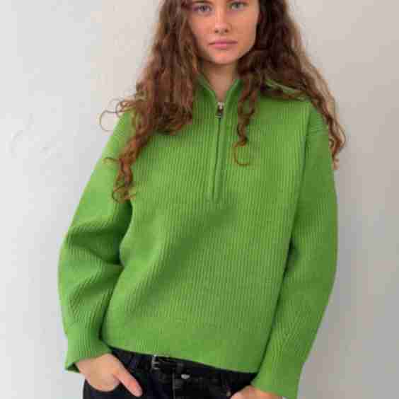 The Note Loose Fit Ribbed Sweater
