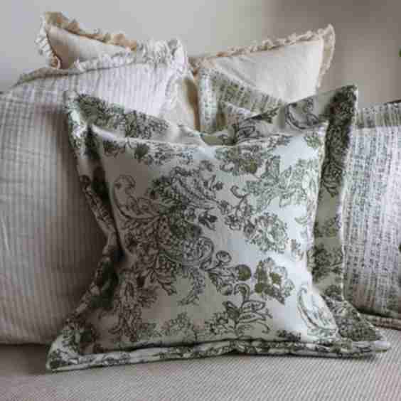 Eve Cushion Pillow