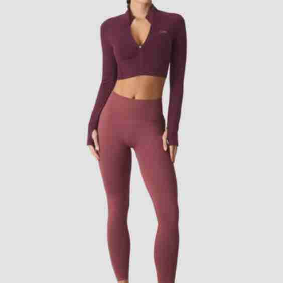 Define Seamless Cropped Zip Jacket