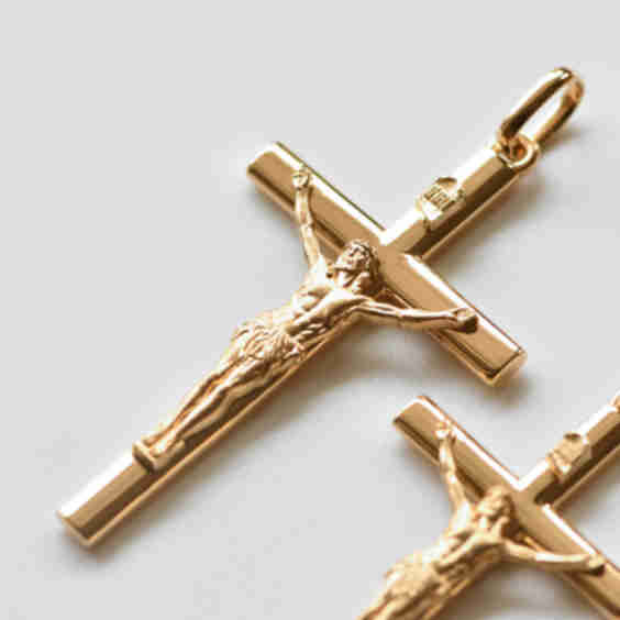Traditional Mens Crucifix 18 Kt Gold 3 Sizes