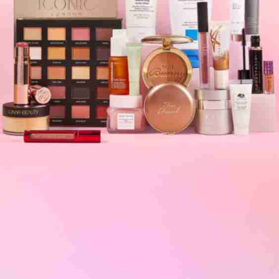 Personalized Monthly Makeup And Beauty Box Subscription