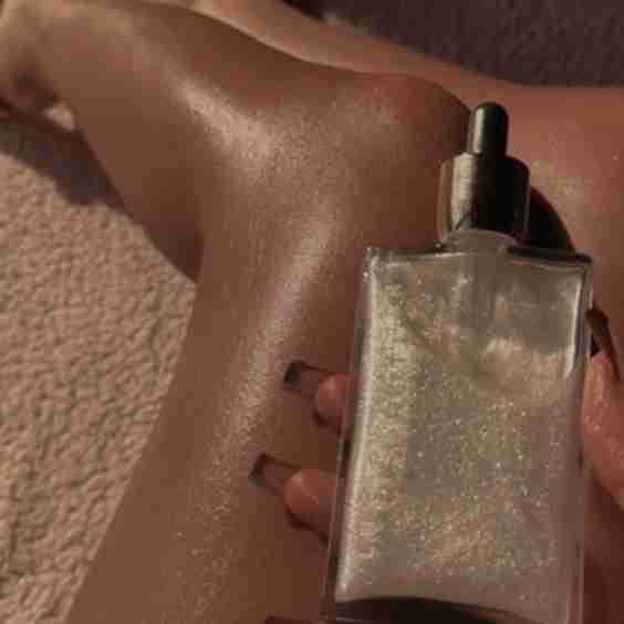 Wet Glow Body Shimmer