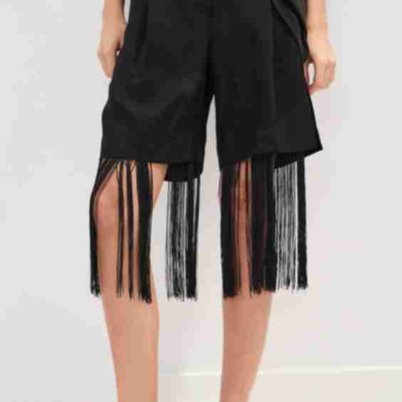 Crag Fringed Short Pants