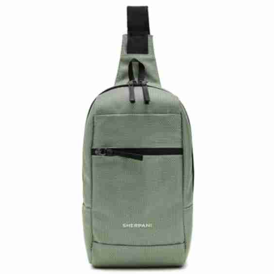 Metro AT | Reversible Sling Bag