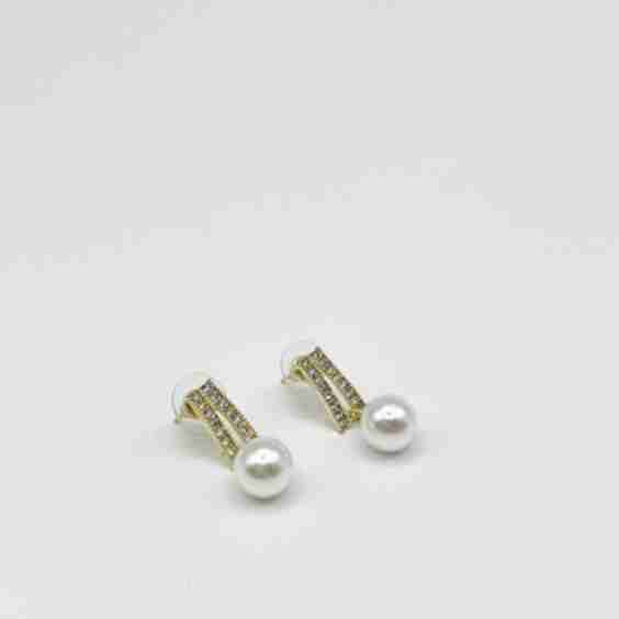 Pearl Drop Earrings - Gift Boxed
