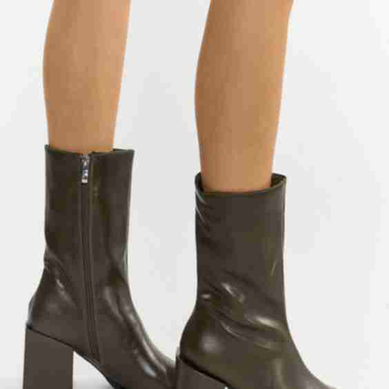 Block Heel Square Toe Boots