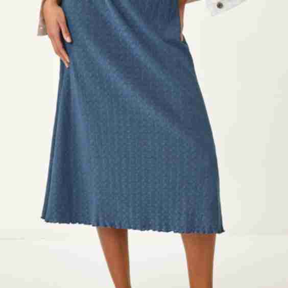 Textured Fluted Hem Midi Skirt